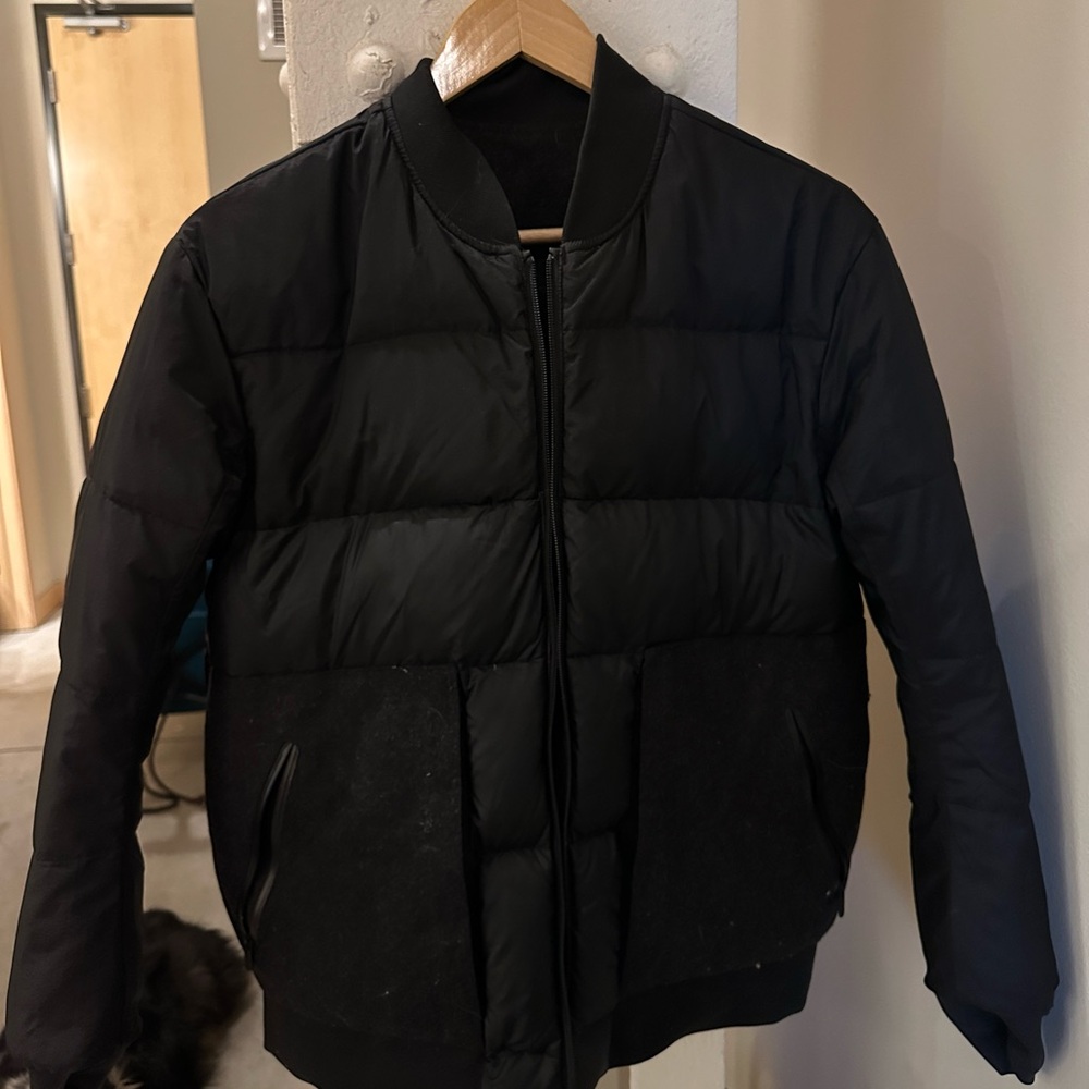 Lululemon Roam Far Wool Reversible Bomber jacket black size 8